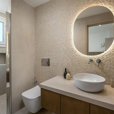 Dia Luxury Апартаменты *