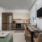 Dia Luxury *